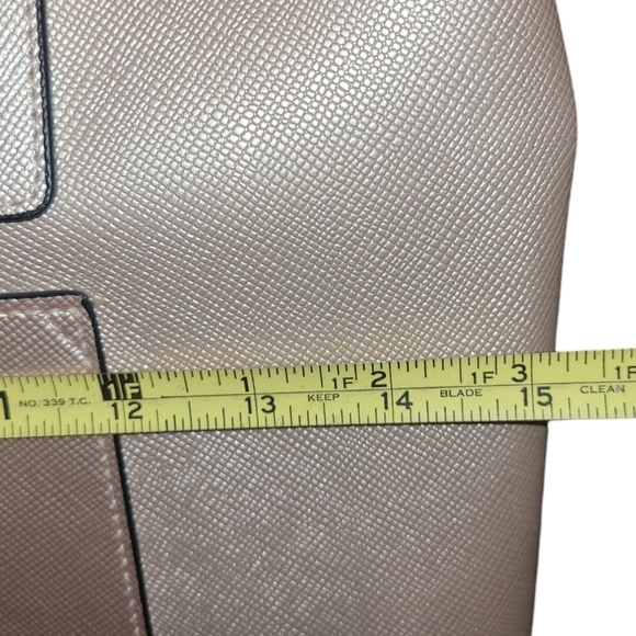 Tote purse bag metallic pink NWT - Picture 2 of 8